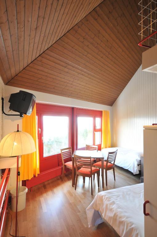 Hotel Twannberg Neuchâtel Camera foto
